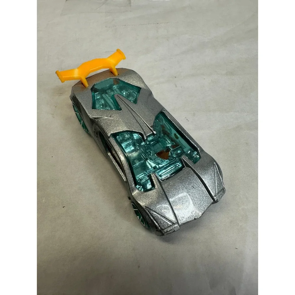 Hot‎ Wheels Impavido Custom Diecast Toy Car Silver Orange Spoiler Teal Wheels